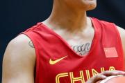 HuaTiHui-抢断、上篮得手，球员技术娴熟炉火纯青