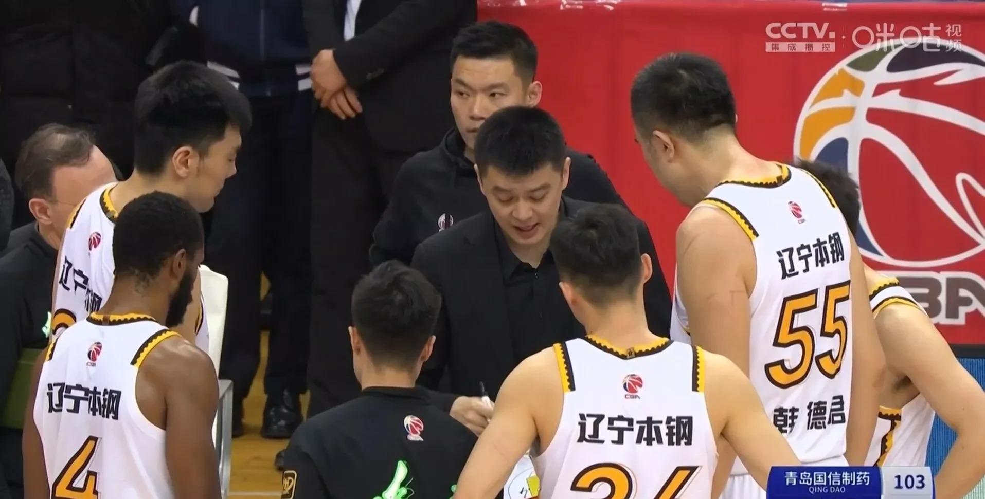 辽宁主场告捷，篮球狂热不减