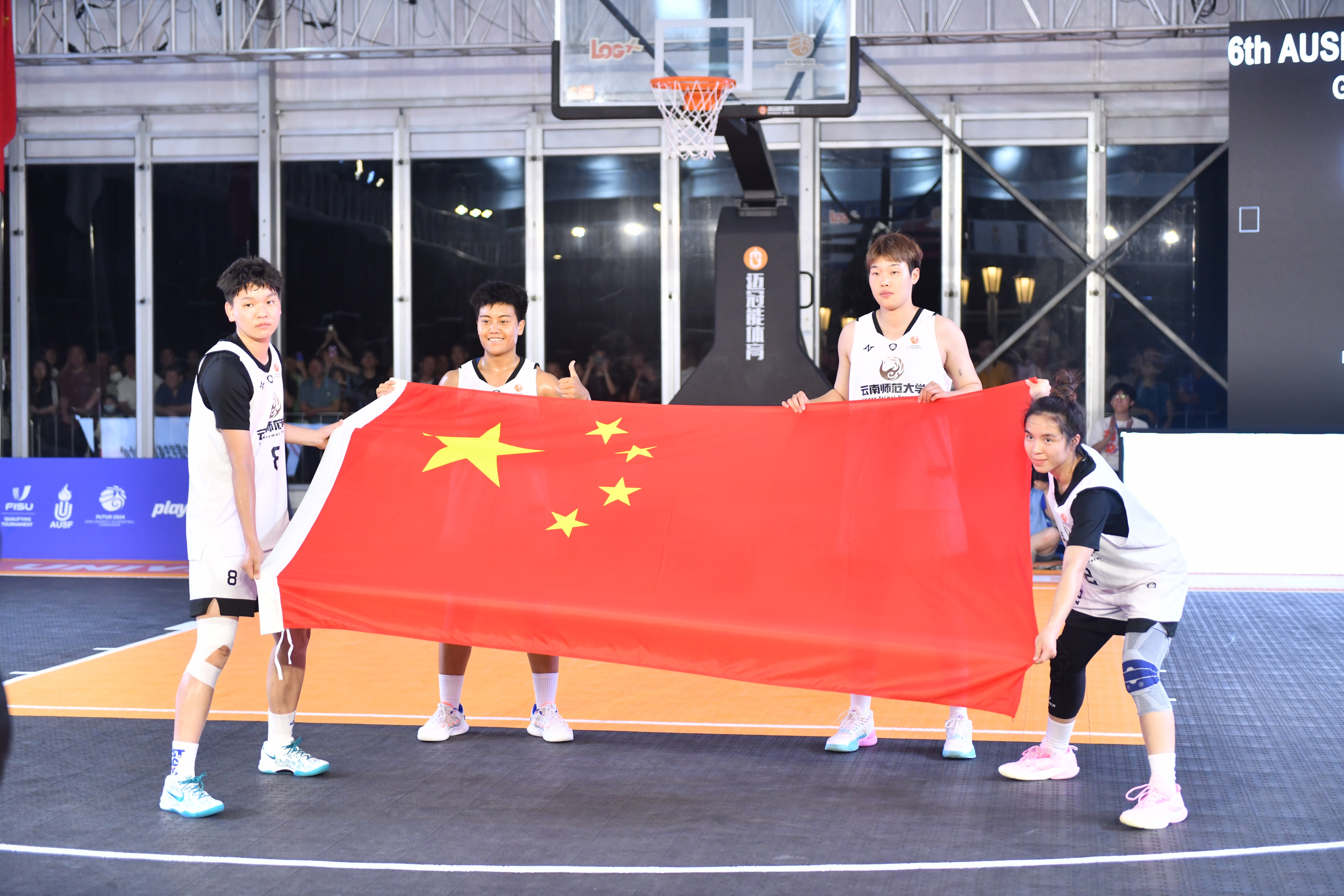 瓦拉多莱特战胜对手，夺得三分