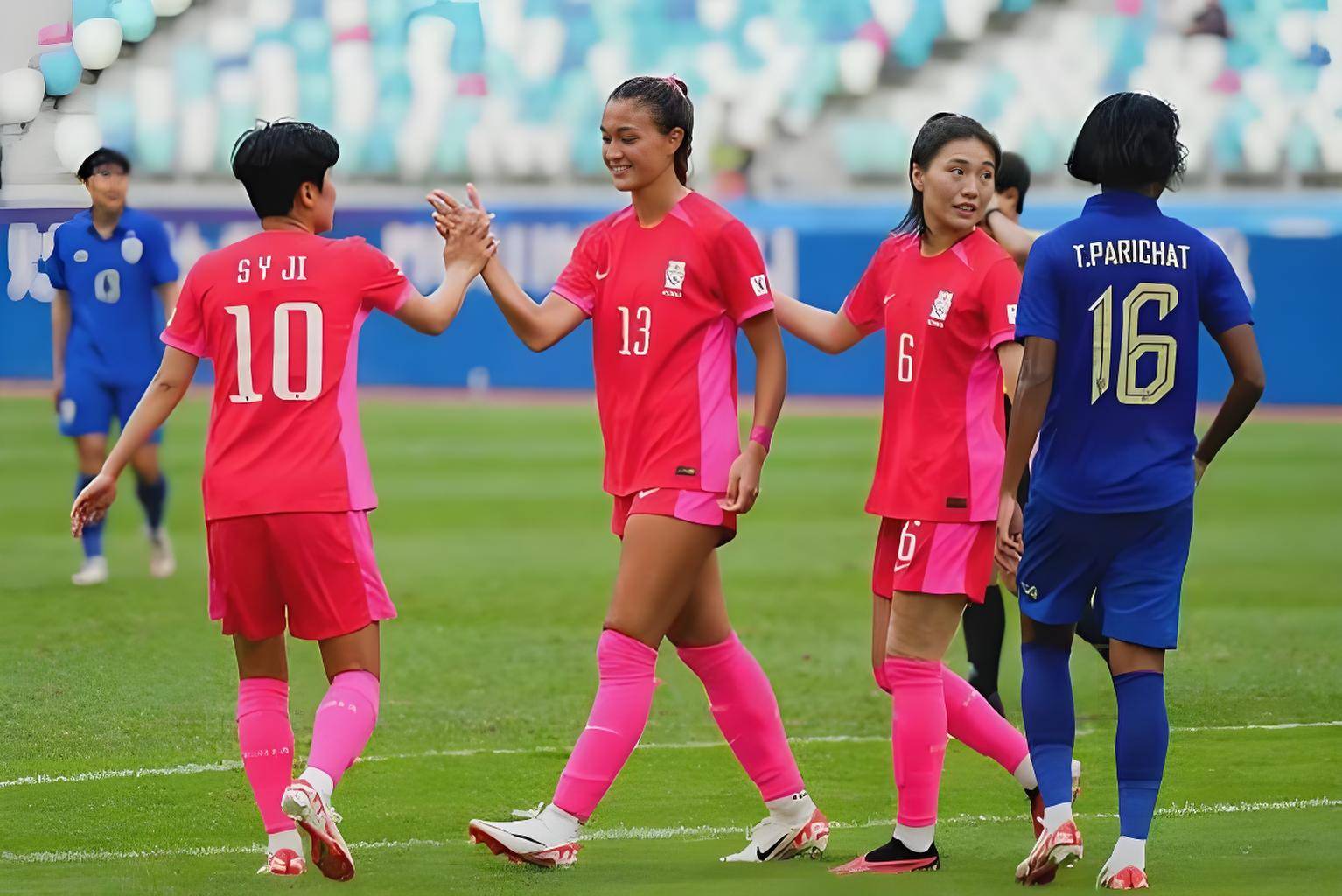 中国女足连胜，实现杀入四强
