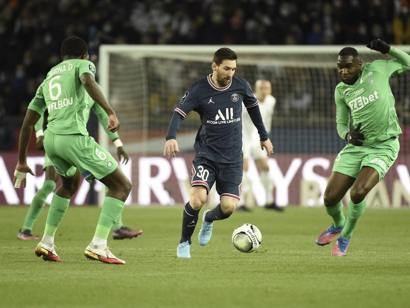 圣埃蒂安队在法甲联赛中备受瞩目