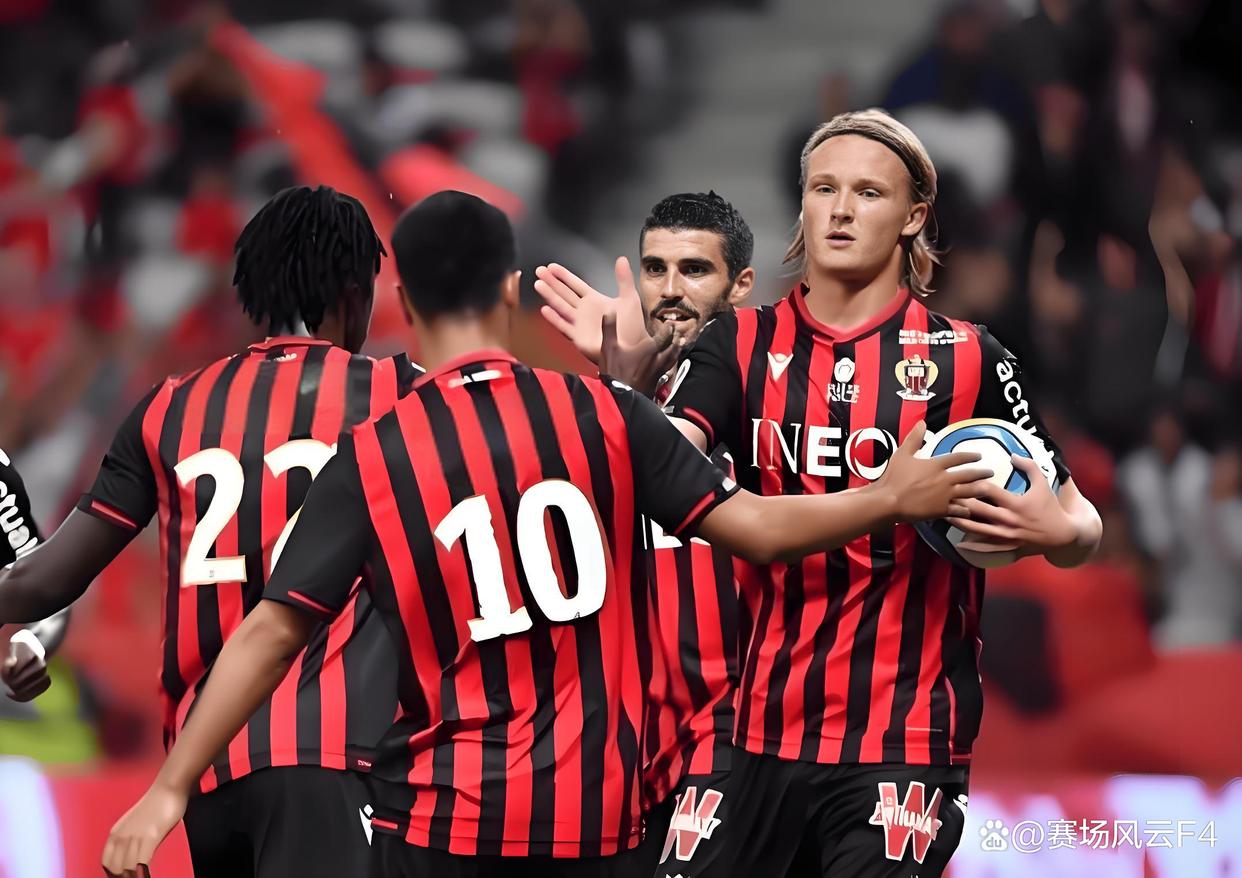 圣埃蒂安队在法甲联赛中备受瞩目