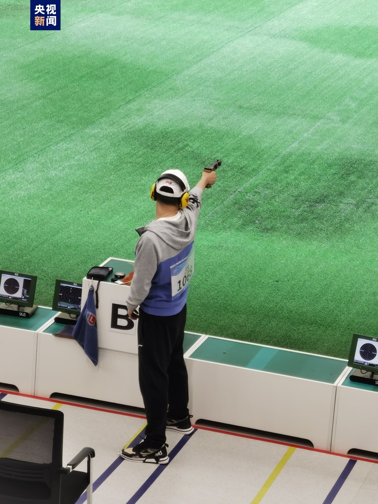 中国队再获亚运会金牌，刷新纪录