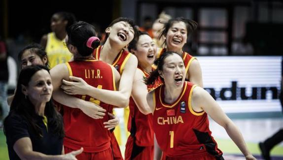 亚太地区篮球联赛宣布停赛，球迷表达遗憾的简单介绍