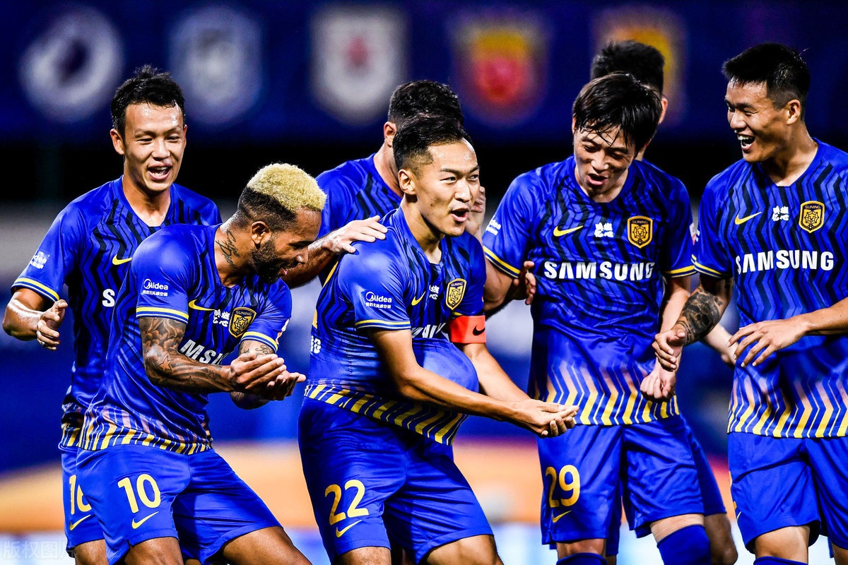 鲁能主场胜苏宁，跻身季后赛行列