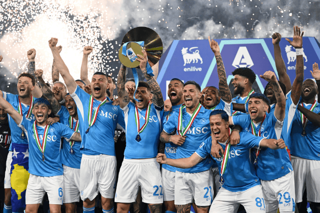 那不勒斯赴米兰作战，力争全取三分的简单介绍