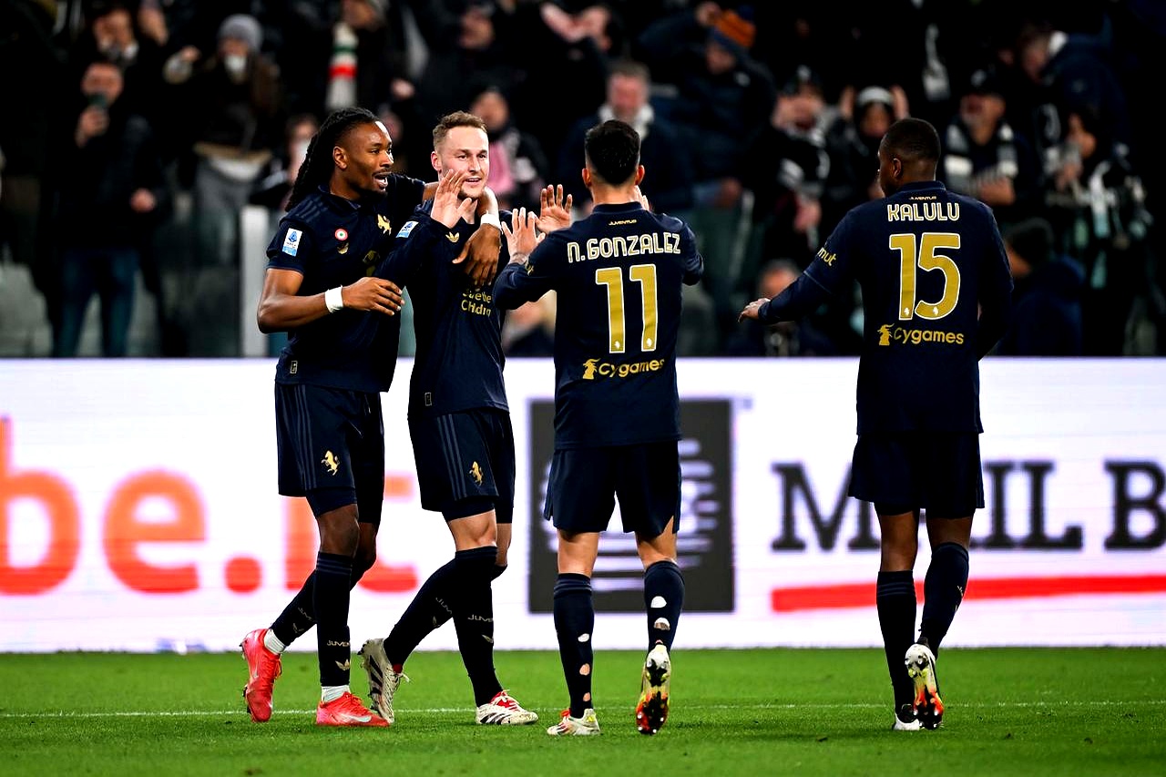 尤文图斯队大获全胜,备战决赛 尤文图斯队大获全胜,备战决赛