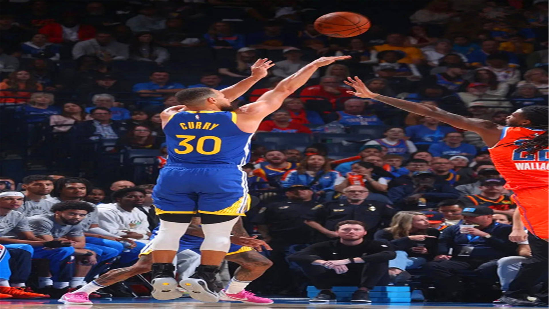 包含勇士击败子弹，库里砍下30分的词条